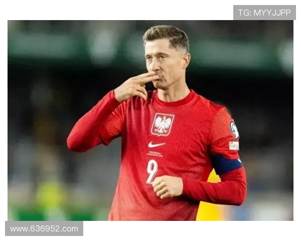 莱万带队力保波兰胜利