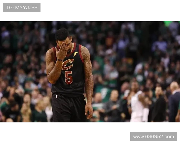 詹姆斯摊手不满布朗尼防守失误 詹姆斯摊手不满布朗尼防守失误